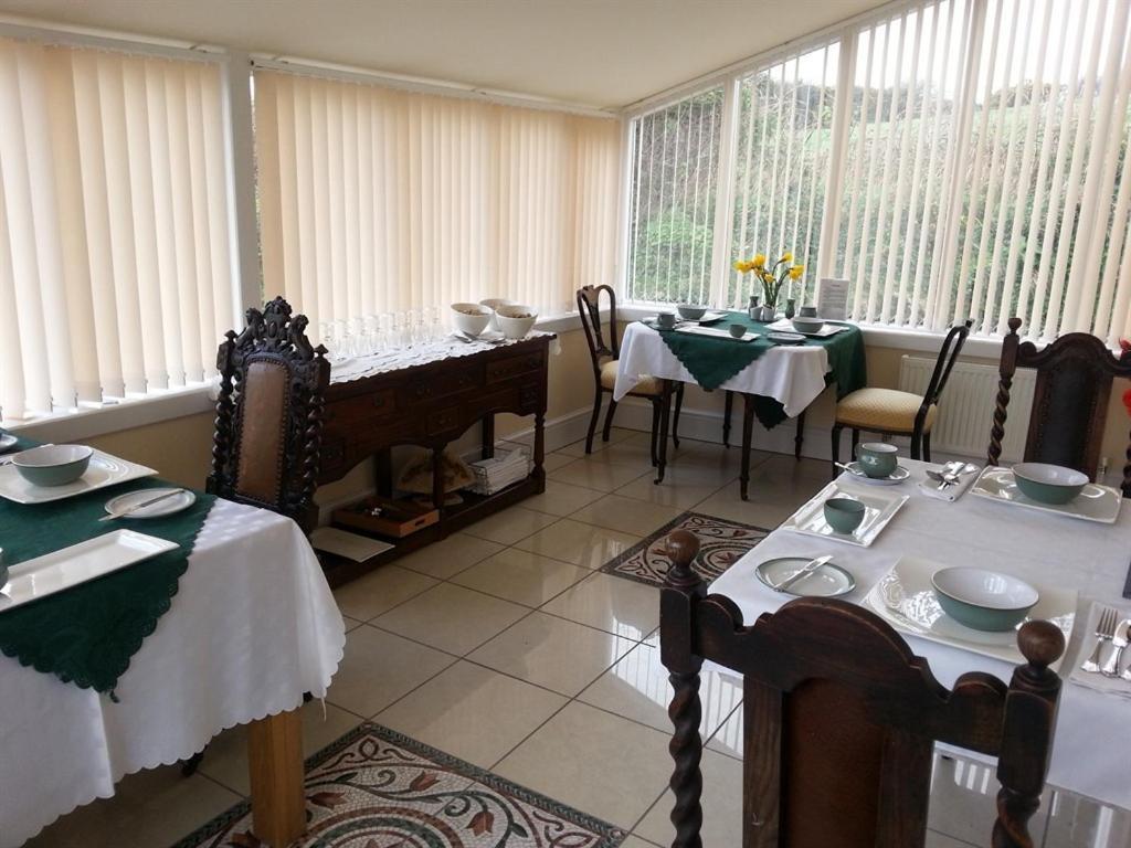Y Garth Luxury Bed And Breakfast Dinas  Екстер'єр фото